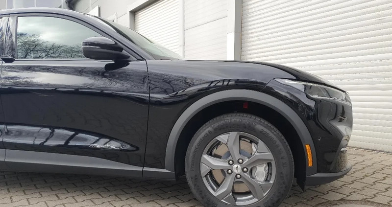 Ford Mustang Mach-E cena 240000 przebieg: 9, rok produkcji 2022 z Jabłonowo Pomorskie małe 742